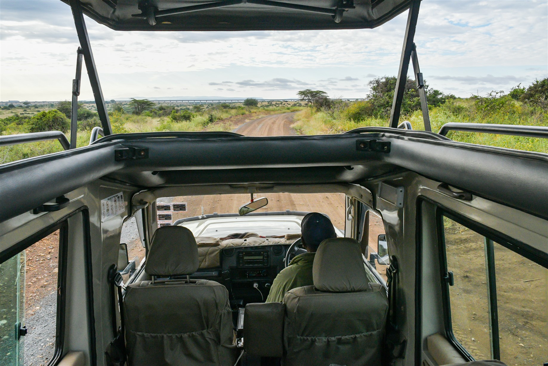 Mshele safari vehicle photo 2